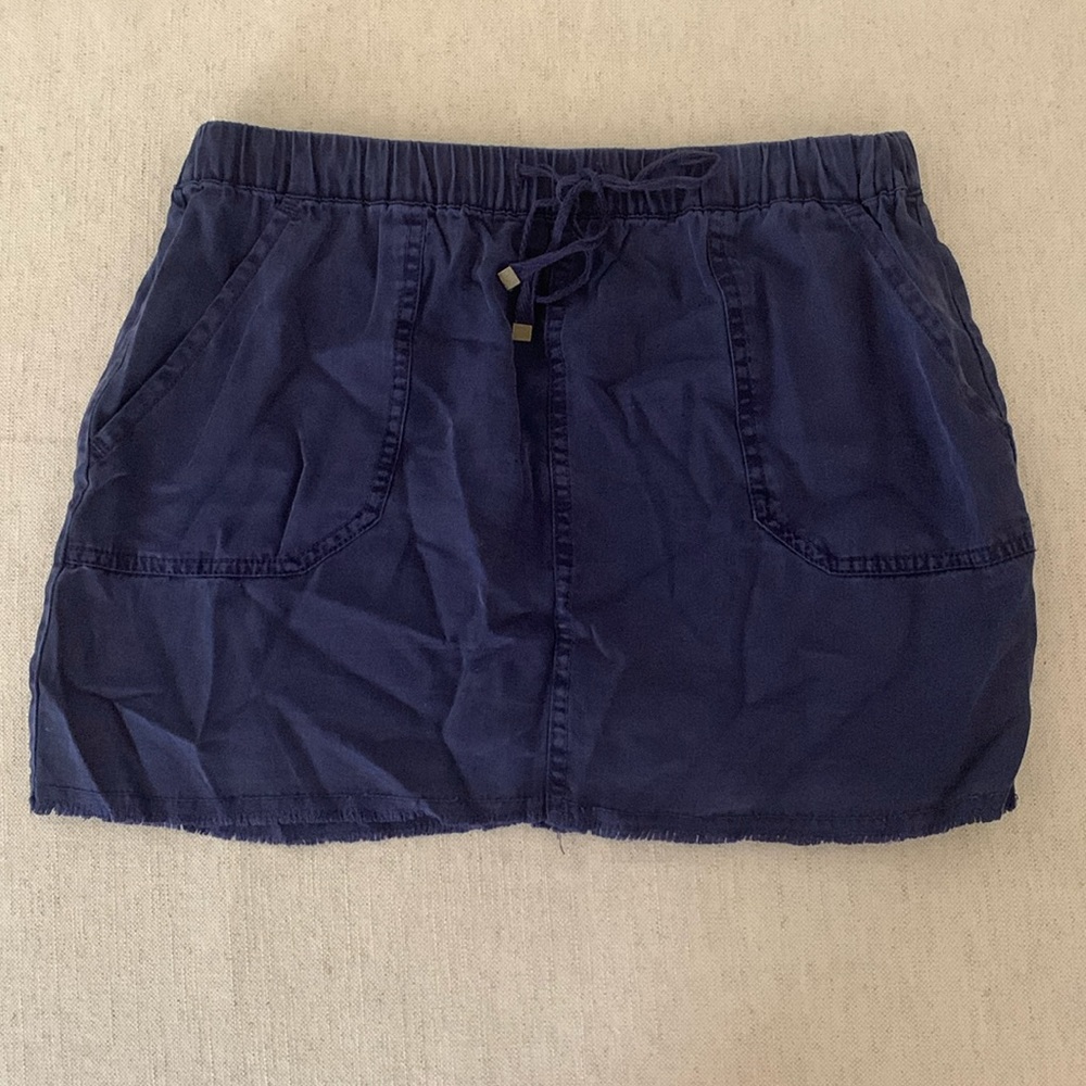 Soft mini skirt